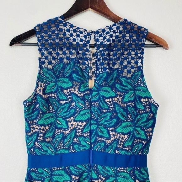 Belle BADGLEY MISHKA  Gren Navy Crochet Overlay Evening Dress Size 2 - Picture 8 of 13